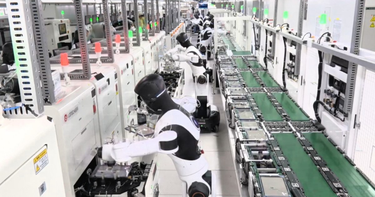 AGIBOT suma 15.000 robots y enseña G2 en fábrica real