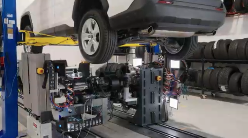 ATI presenta SmartBay: un robot para cambiar neumáticos sin rediseñar el taller