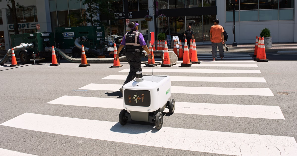 Avride usa VLMs como alerta semántica en sus robots de reparto
