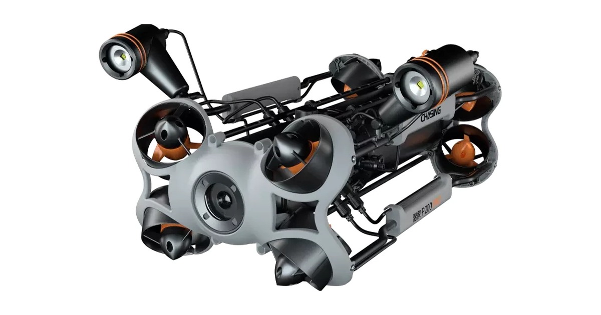 Render oficial de Chasing M2 PRO MAX con las luces externas desplegadas.