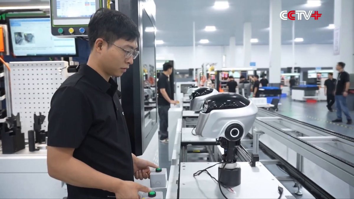 China estrena en Foshan la primera línea de ensamblaje completamente automatizada para robots humanoides