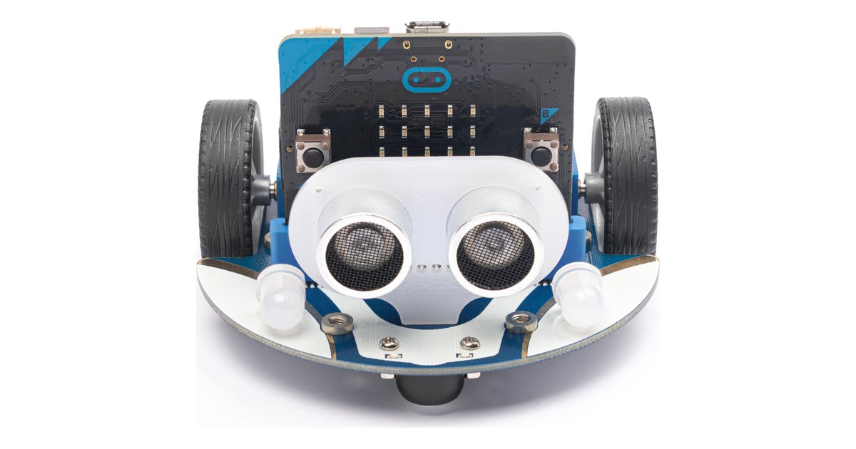 Cutebot azul con frontal blanco, sensor ultrasónico, dos ruedas y micro:bit en el montaje de Elecfreaks