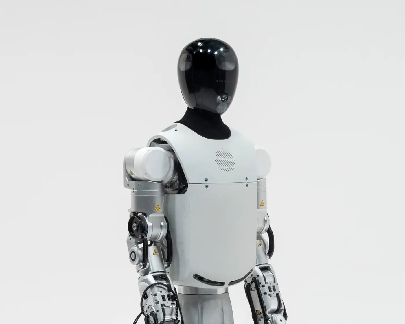 Humanoid lleva HMND 01 Alpha a Siemens y pone a prueba si el humanoide con ruedas sirve de verdad para logística