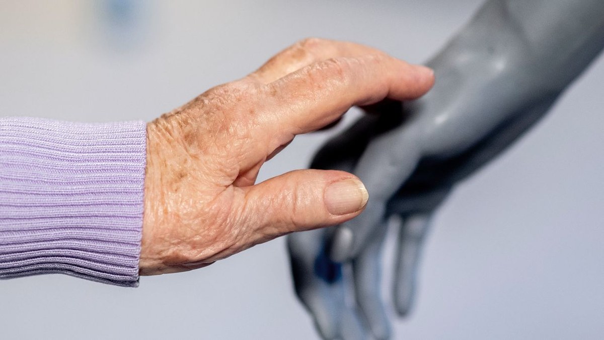 La seguridad de los robots domésticos entra en una fase incómoda: ya no basta con evitar golpes