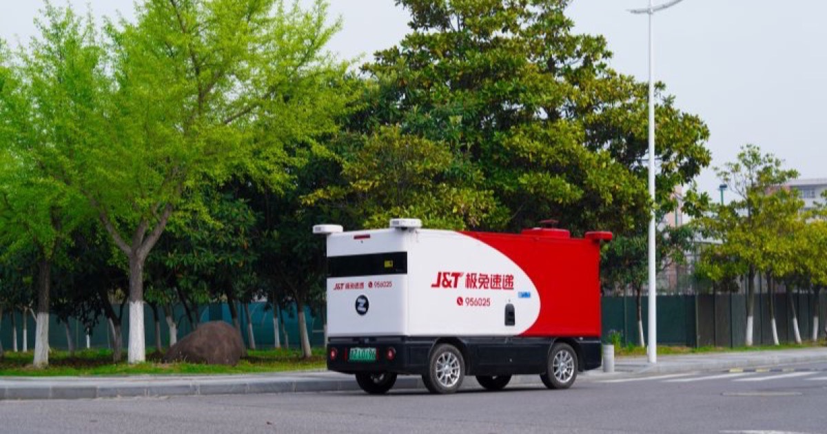 J&T supera 1.900 vehículos de reparto sin conductor