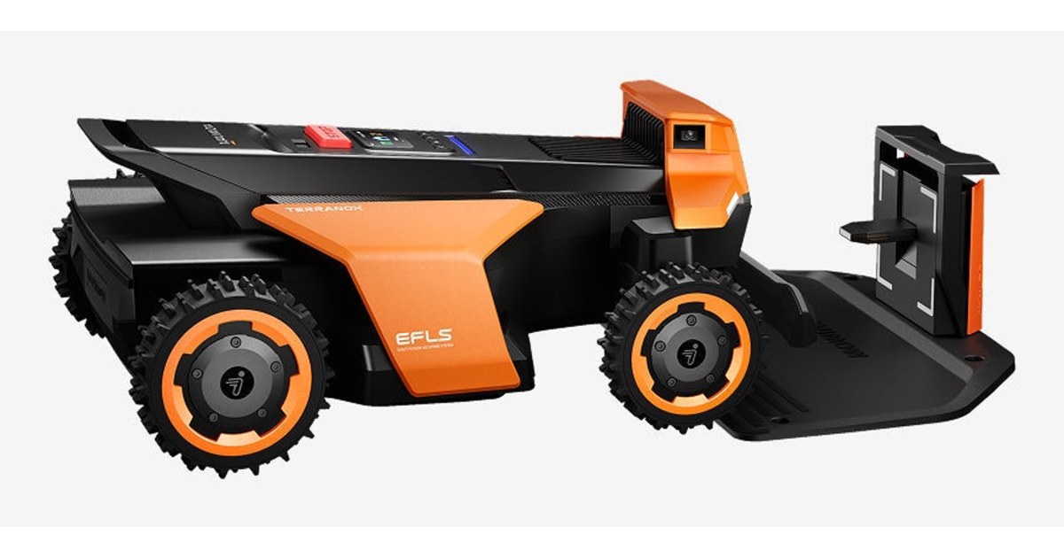Render oficial de Navimow Terranox completo, con carcasa negra y naranja.