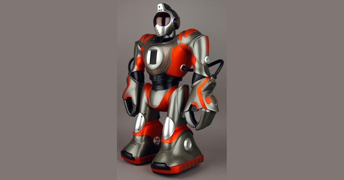 Render de producto de RS Media de WowWee, con carcasa gris y naranja.