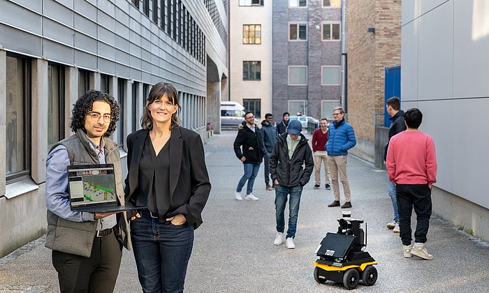 TUM enseña a un robot a buscar objetos perdidos usando lenguaje, mapas y sentido común espacial