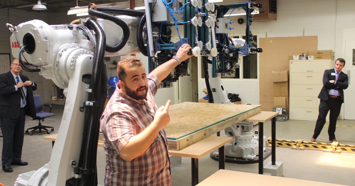 Florida abre un laboratorio de robótica para construcción