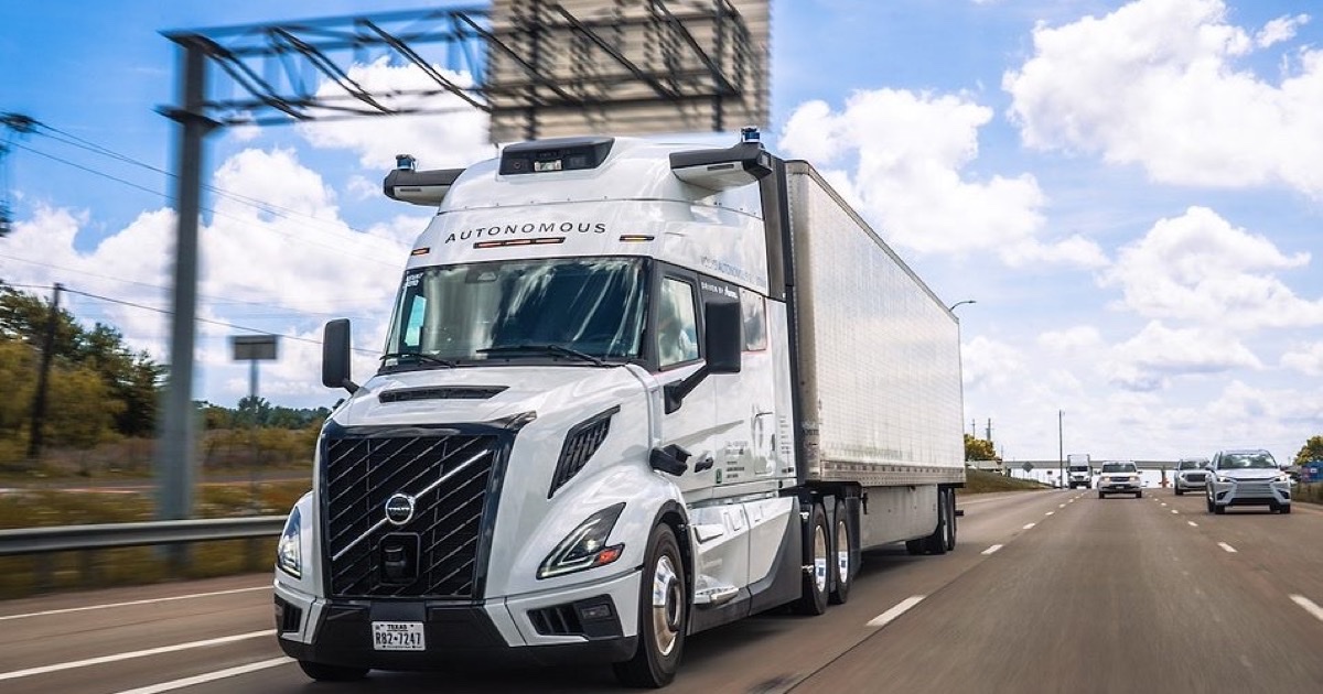 Volvo y Aurora llevan el camión autónomo hasta el cliente