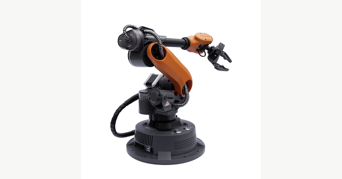 Brazo WLKATA Mirobot negro y naranja con seis articulaciones y pinza