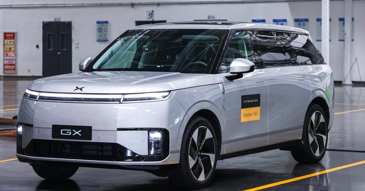 XPENG saca de fábrica su primer Robotaxi de producción