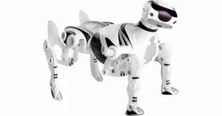 Robopet blanco completo de perfil, con sus cuatro patas articuladas visibles sobre fondo blanco.