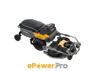 Render oficial del cortacésped profesional STIGA APX Pro con plataforma frontal de corte.