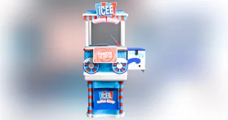 Imagen de la máquina compacta de algodón de azúcar Sweet Robo con decoración ICEE, recipiente abierto y pantalla superior.