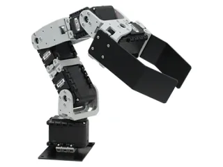 Fotografía oficial del robot CRANE+ V2 de RT Corporation.