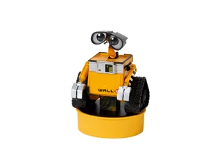 WALL-E Mini de Robosen, amarillo con orugas negras sobre un soporte circular amarillo