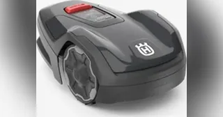 Fotografía oficial del Husqvarna Automower Aspire R4 gris.