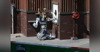 DRC-HUBO+ de KAIST / Rainbow Robotics
