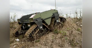 Imagen oficial del robot Warthog de Clearpath Robotics.