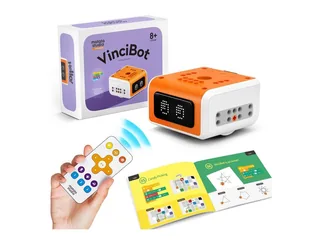 VinciBot con el mando, el rotulador y los materiales de su kit de programación