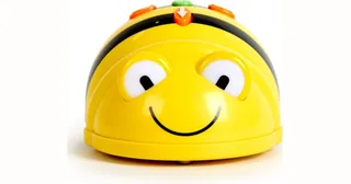 Fotografía oficial del robot educativo Bee-Bot amarillo de TTS.
