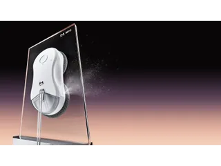 Render promocional oficial de HUTT DDC55 PRO completo sobre un panel de vidrio, con discos y cable visibles.