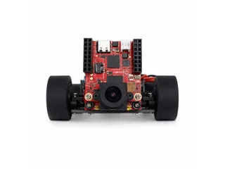 Fotografía de HyperLine Robotics de su vehículo completo visto de frente, con ruedas negras, cámara y electrónica sobre el chasis PCB.