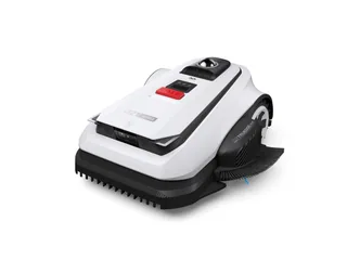 Imagen oficial de un cortacésped ECOVACS GOAT de la familia A PRO.