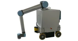Fotografía oficial del manipulador móvil Neobotix MMO-700 con brazo UR10.