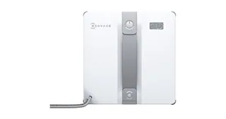 Render oficial del ECOVACS WINBOT MINI completo con su conexión de cable.