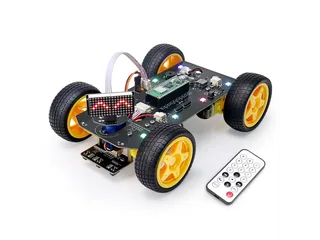 Fotografía oficial del Freenove 4WD Pico con ruedas amarillas y matriz de puntos.