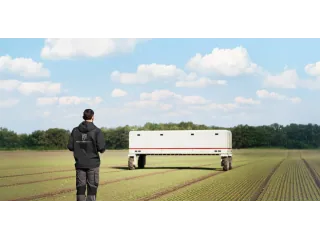 Fotografía oficial de Robot One publicada por Pixelfarming Robotics.