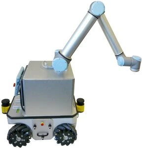 Fotografía oficial del manipulador móvil Neobotix MMO-500 con brazo UR10.