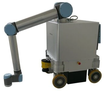 Fotografía oficial del manipulador móvil Neobotix MMO-700 con brazo UR10.